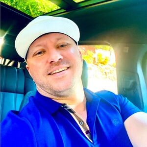 Meet your Posher, Alex